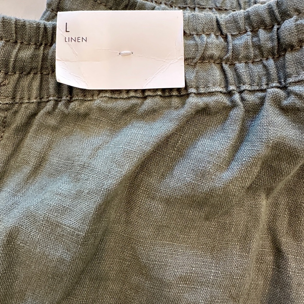 Onia Linen Cargo Shorts - Picture 4 of 5
